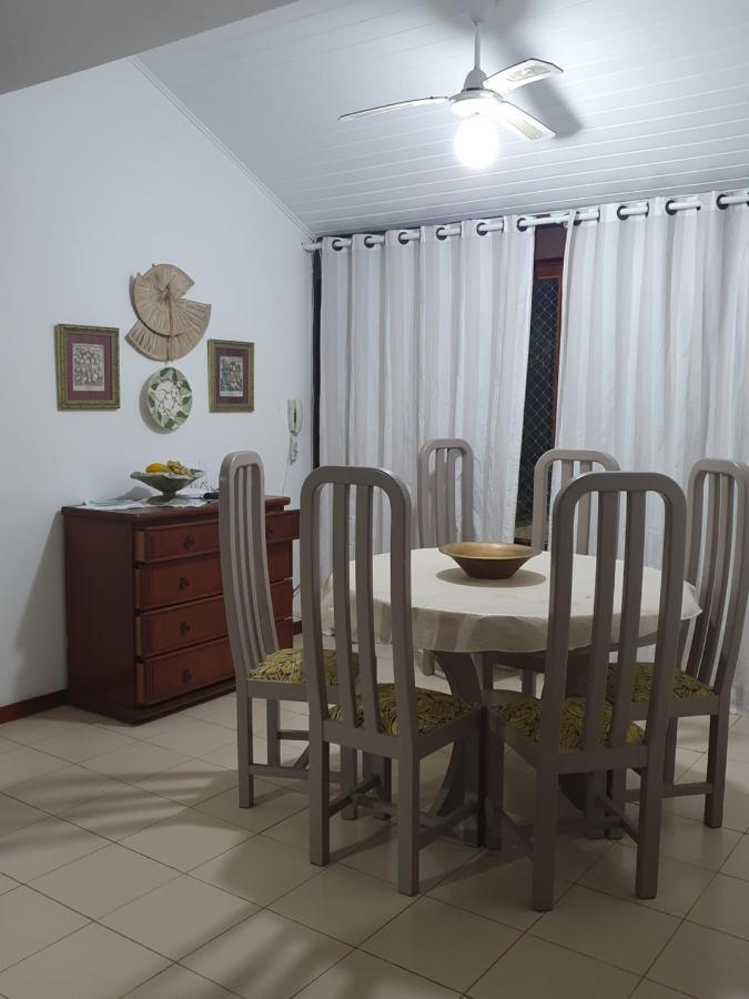 Casa 03 Com Ar. Casa de férias *