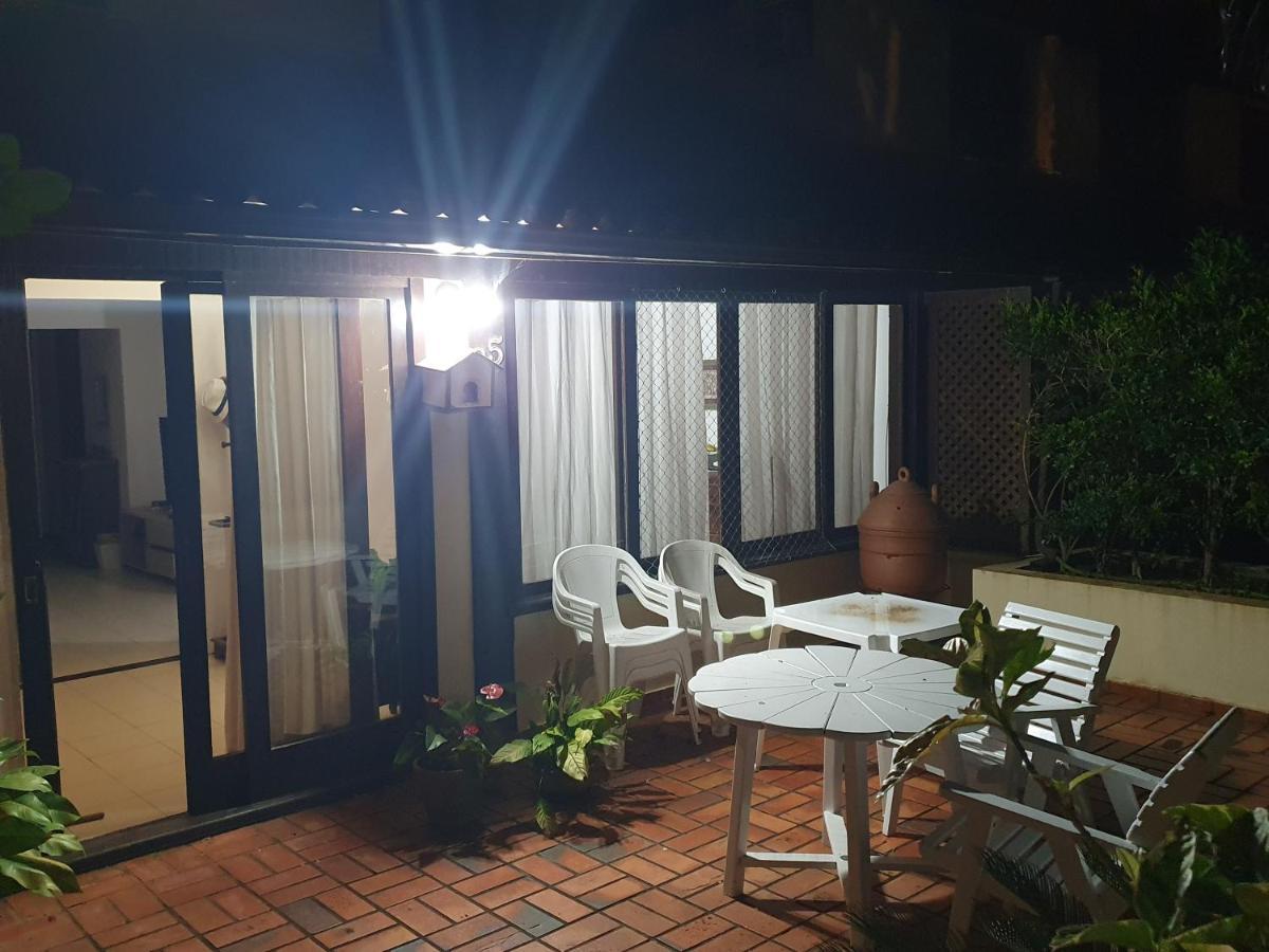 Casa 03 Com Ar. Casa de férias *